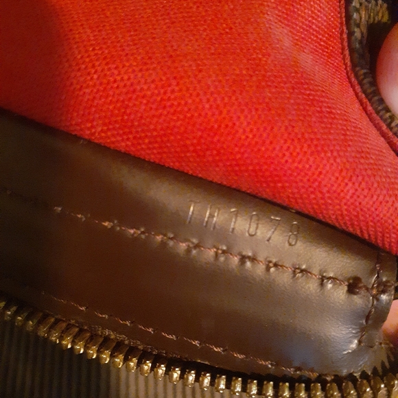 Louis Vuitton Chelsea Damier Ebene - Picture 13 of 16